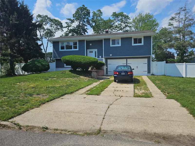 141 Sheridan ST, Brentwood, NY 11717