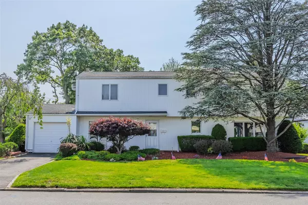 Deer Park, NY 11729,270 W 15th ST