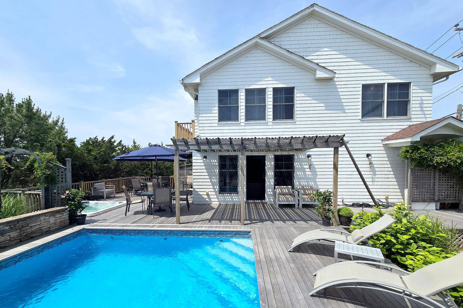 Cherry Grove, NY 11782,300 Lewis WALK