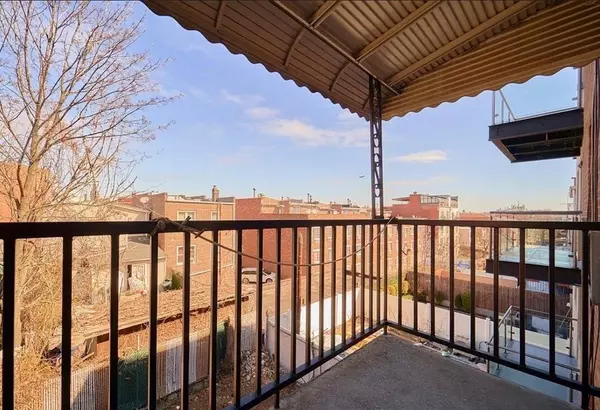 Corona, NY 11368,5609 Van Cleef ST