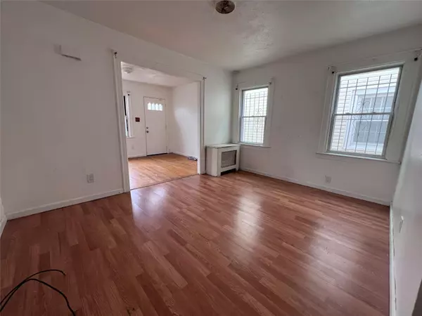 Jamaica, NY 11436,11617 141st ST
