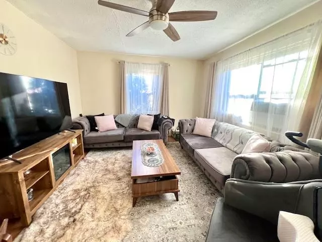 219-59 74 AVE #422A1, Bayside, NY 11364