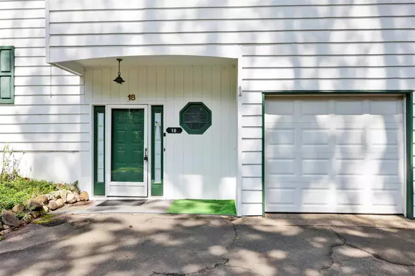 Spring Valley, NY 10977,18 Fleetwood AVE
