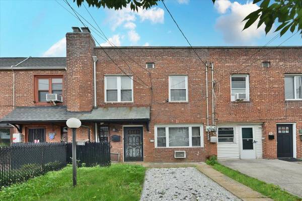 102-35 187th ST, Hollis, NY 11423