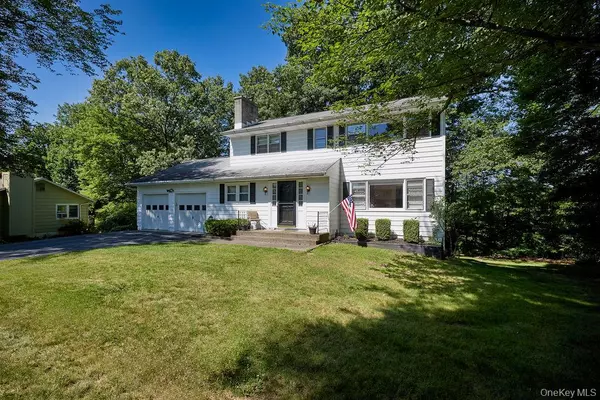 152 Bart DR, Poughkeepsie, NY 12603