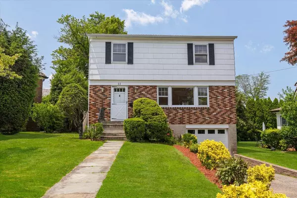 11 Park DR, Eastchester, NY 10709