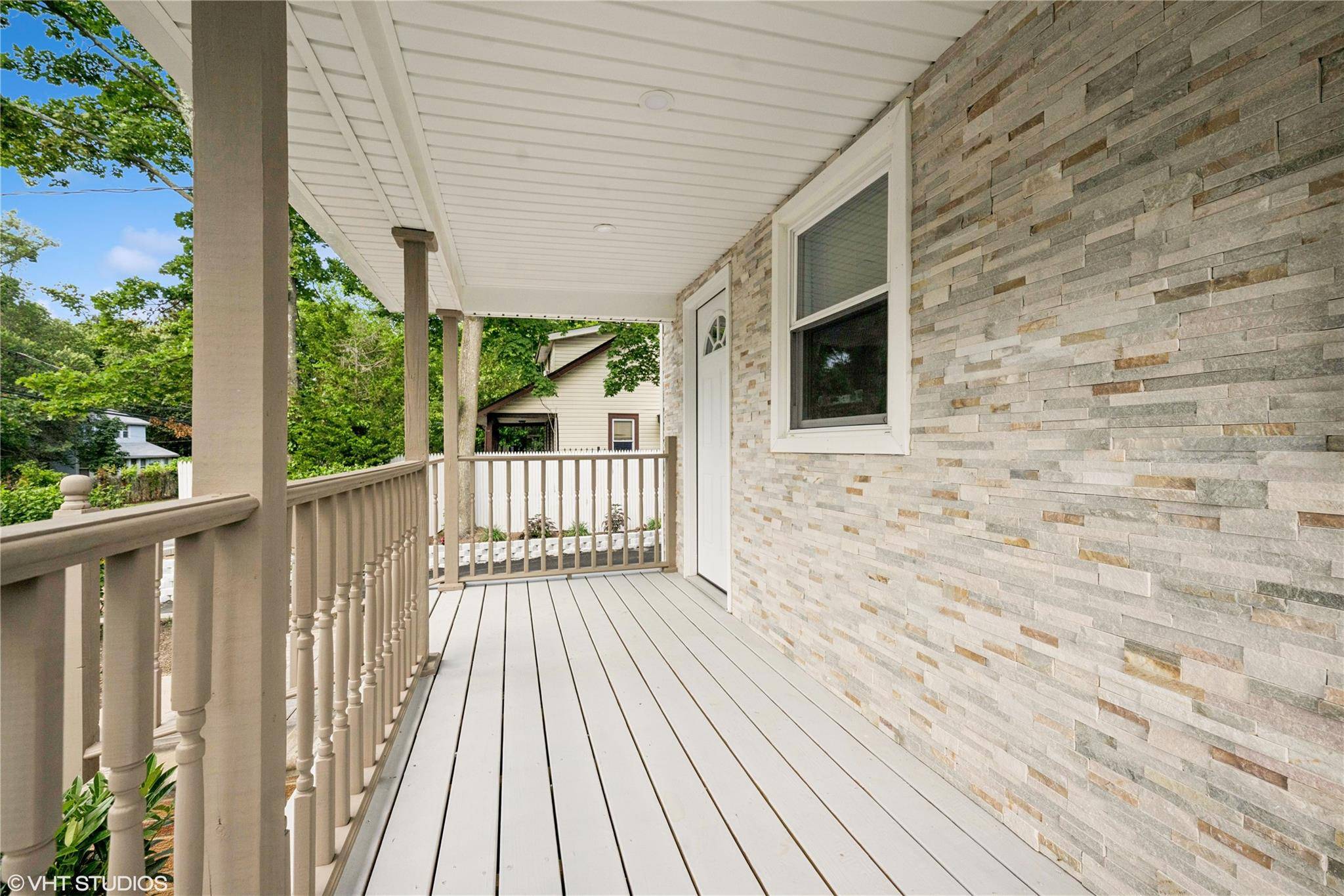 Huntington Station, NY 11746,92 Columbia ST