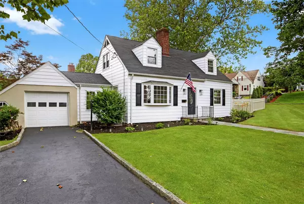 Eastchester, NY 10709,15 Benedict AVE