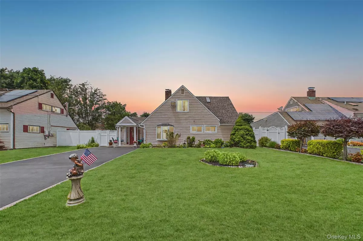 Hicksville, NY 11801,9 Pewter LN