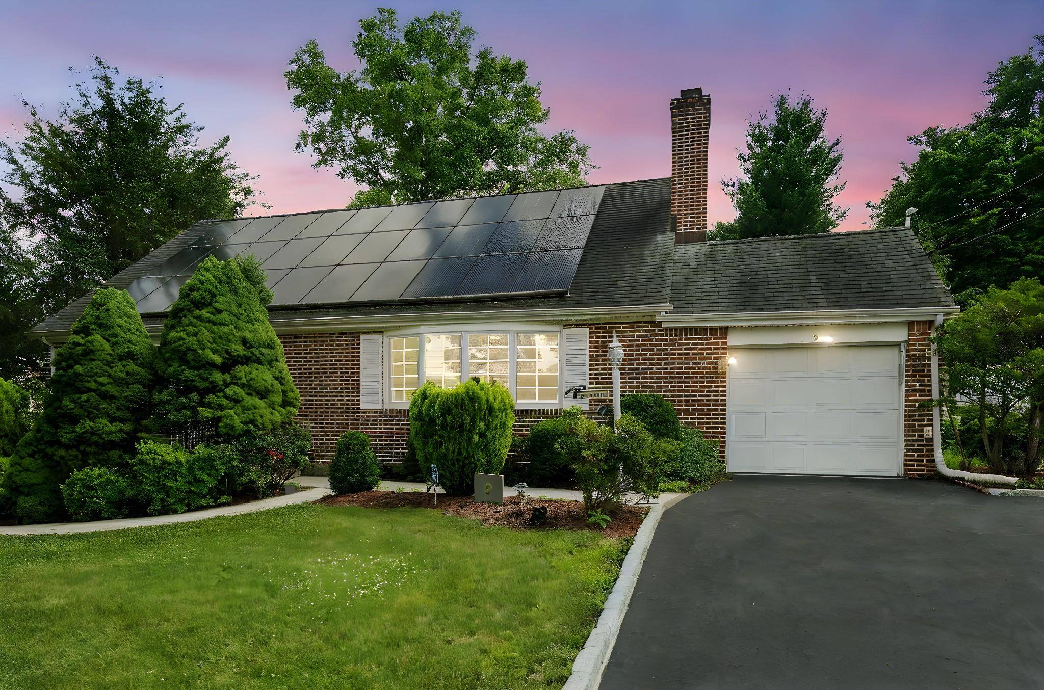 2 Ann PL, Valhalla, NY 10595