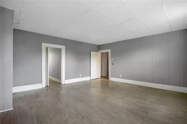 Washingtonville, NY 10992,19 W Main ST #2