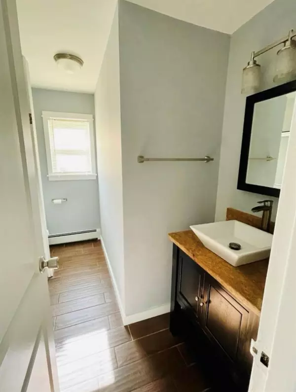 Poughkeepsie, NY 12601,250 Beechwood AVE #8B