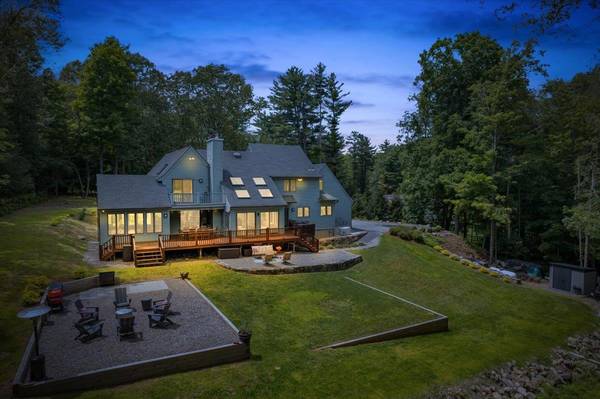32 Pine DR, Pound Ridge, NY 10576