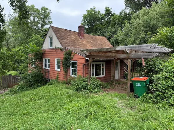 Poughkeepsie, NY 12603,61 Catskill AVE