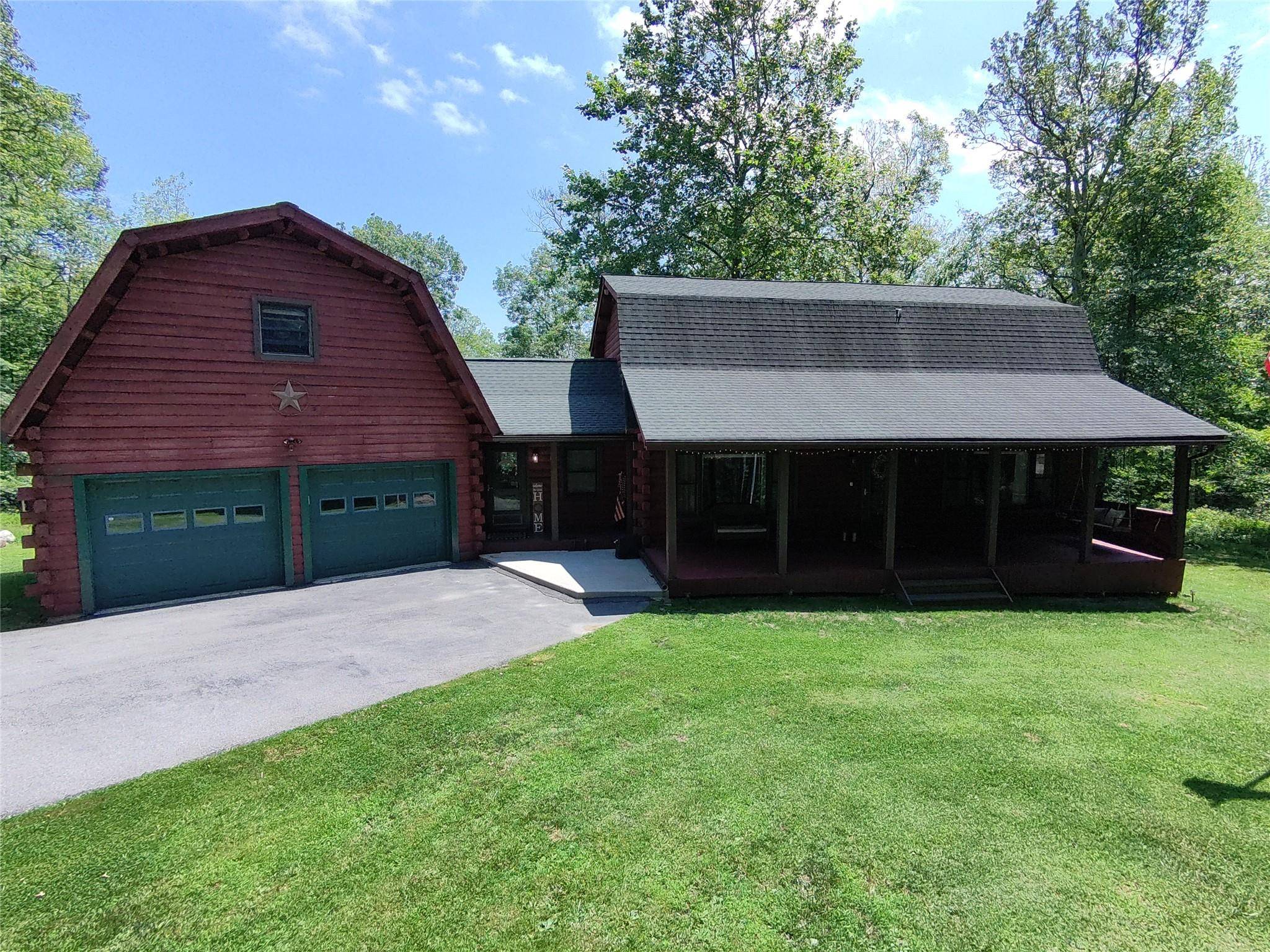 Pine Bush, NY 12566,510 Oregon TRL