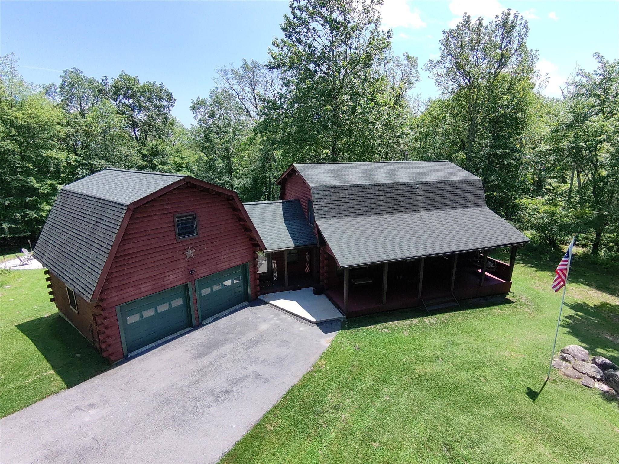 Pine Bush, NY 12566,510 Oregon TRL