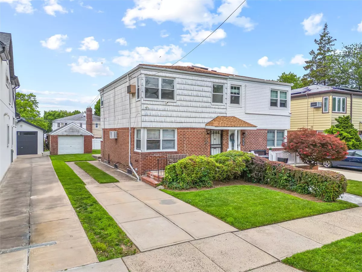 Bayside, NY 11364,67-10 Bell BLVD