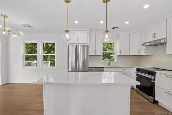 Cortlandt Manor, NY 10567,41 Forest AVE