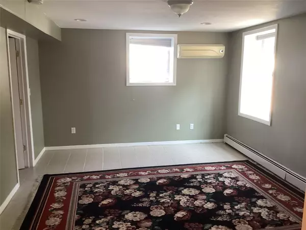 Centereach, NY 11720,2 Debron CT