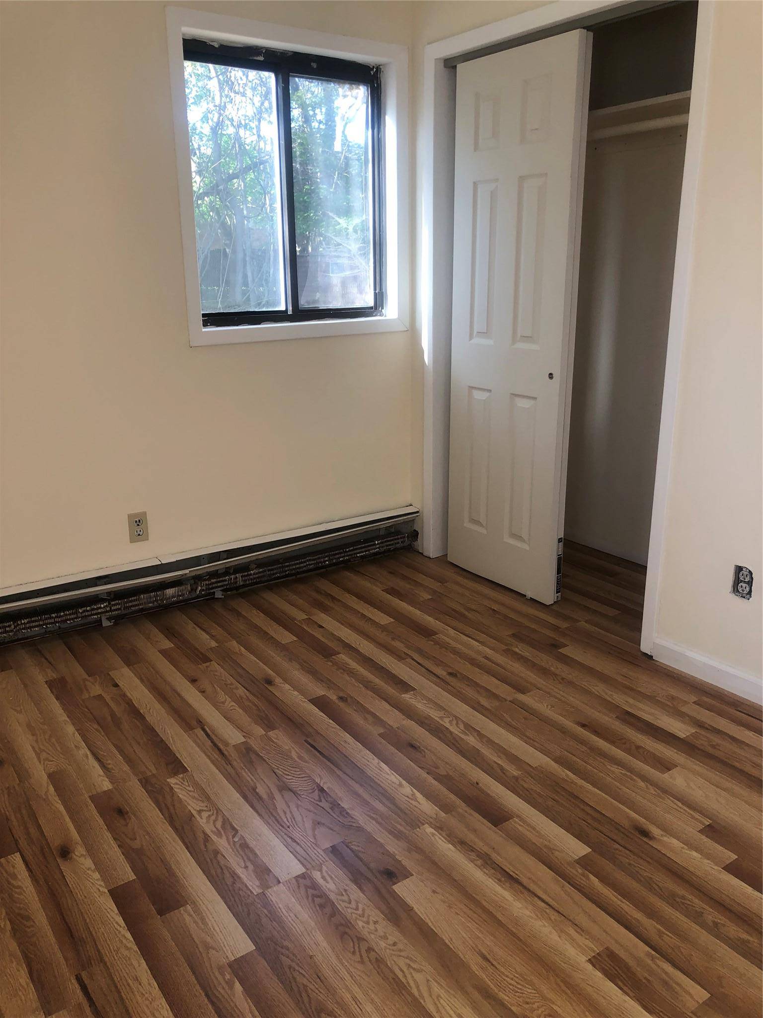 West Babylon, NY 11704,39 Magaw PL