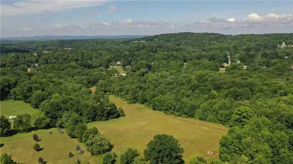 Warwick, NY 10990,56 Maple AVE