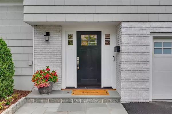Harrison, NY 10528,33 Temple ST