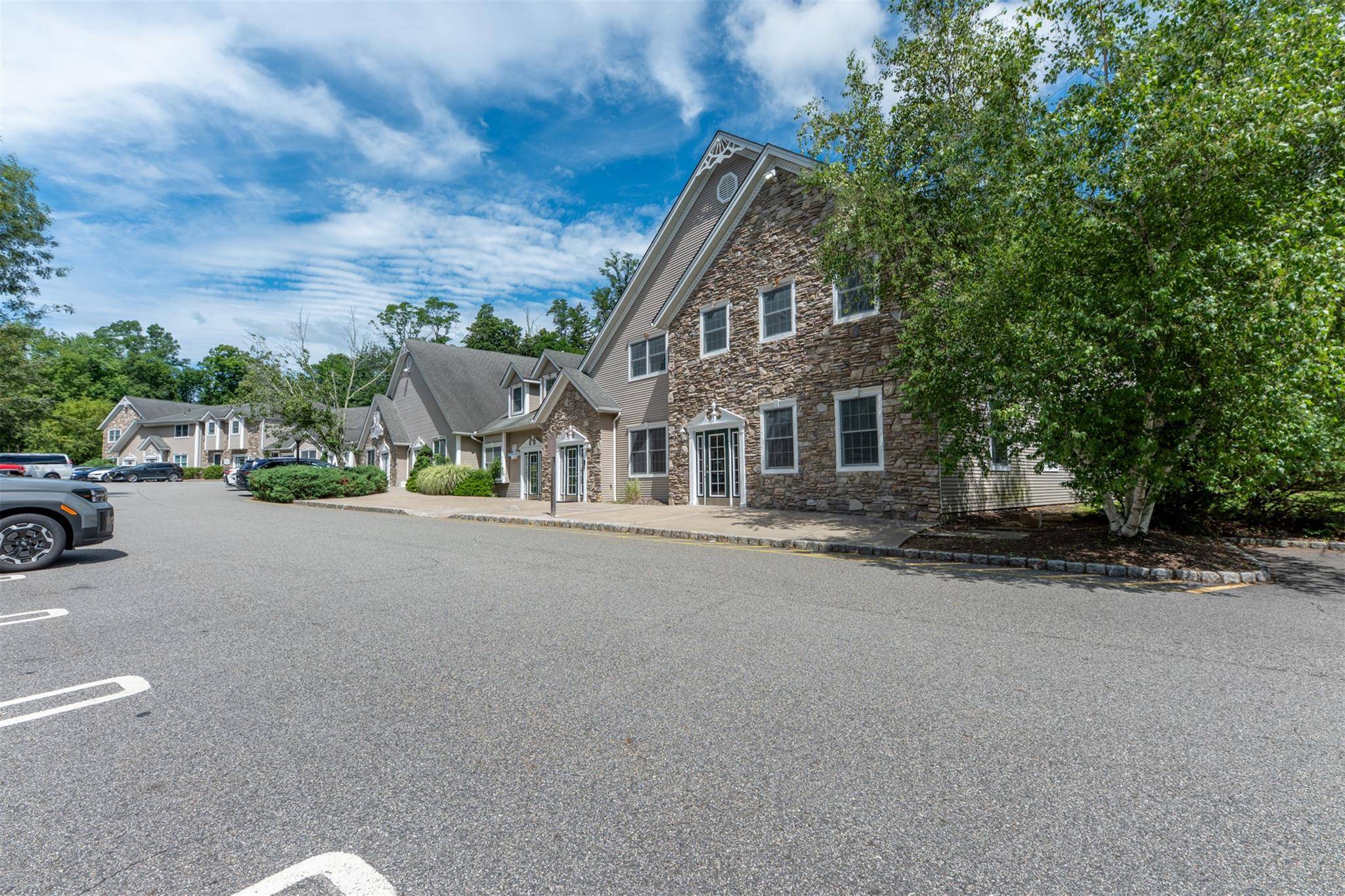 Pomona, NY 10970,1540 US-202 #1A