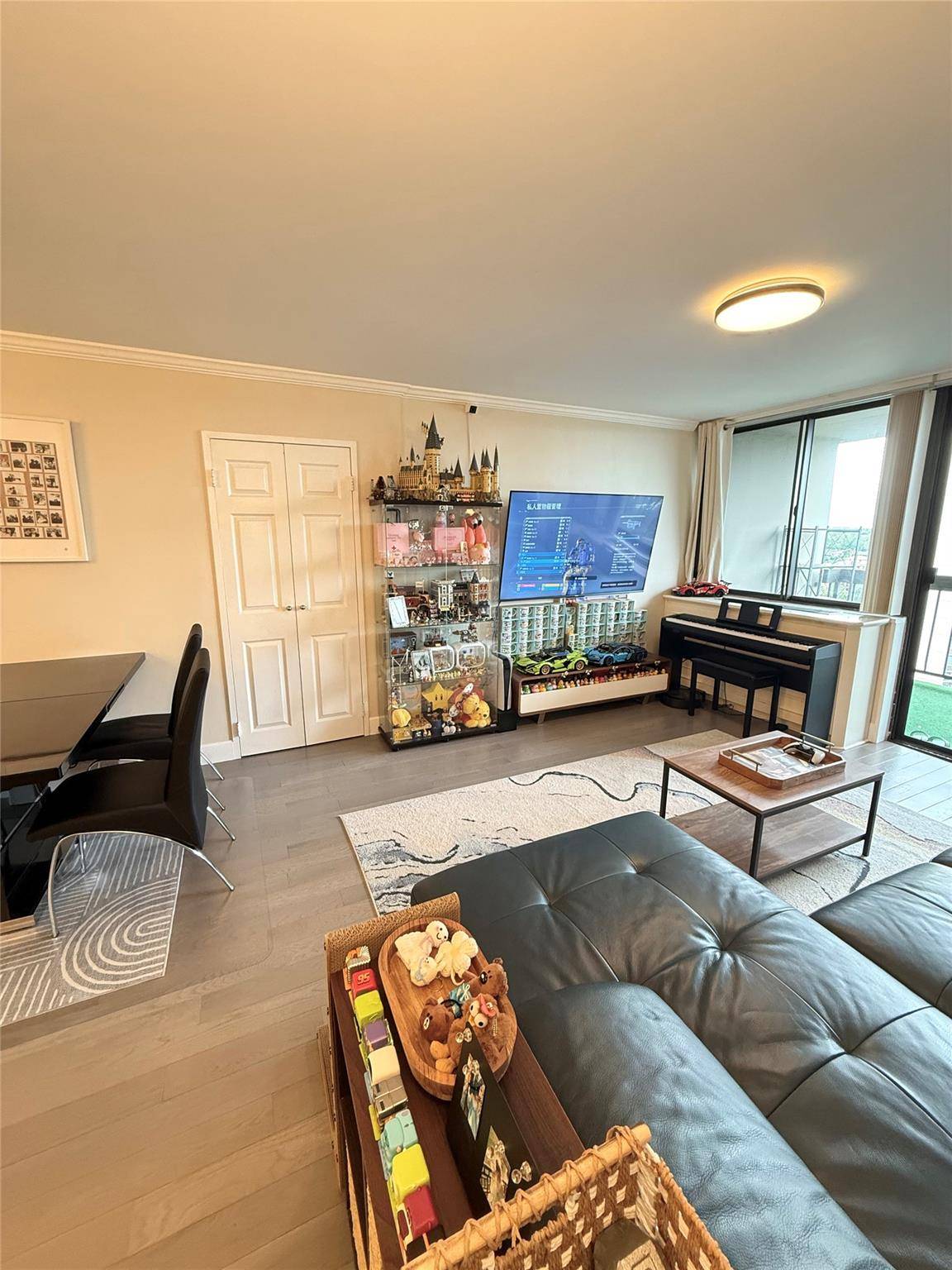 Bayside, NY 11360,2 Bay Club DR #11T