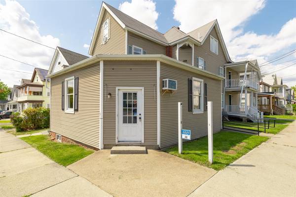 Poughkeepsie, NY 12601,48 Columbia ST
