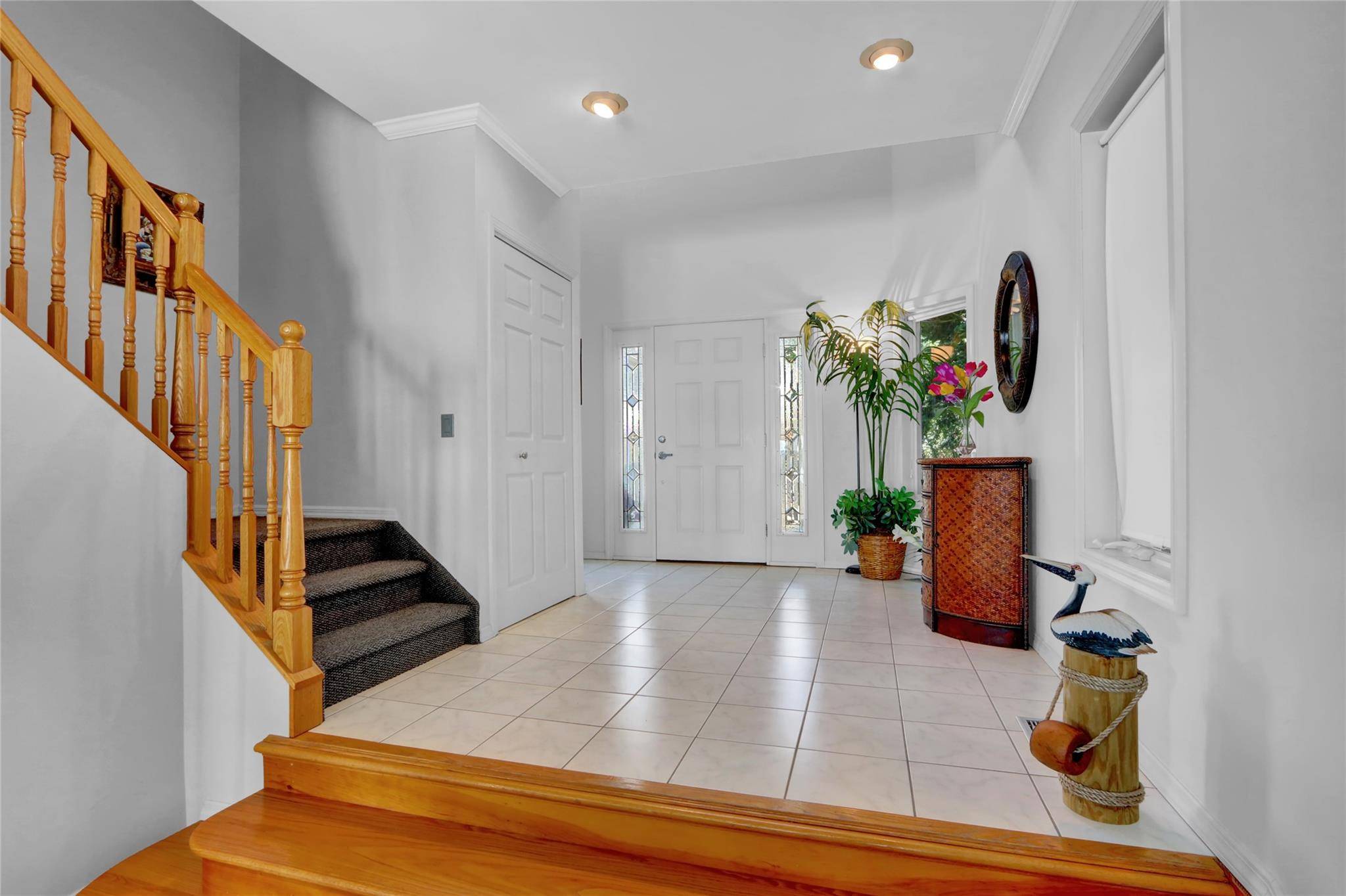 Northport, NY 11768,27 Argyle DR
