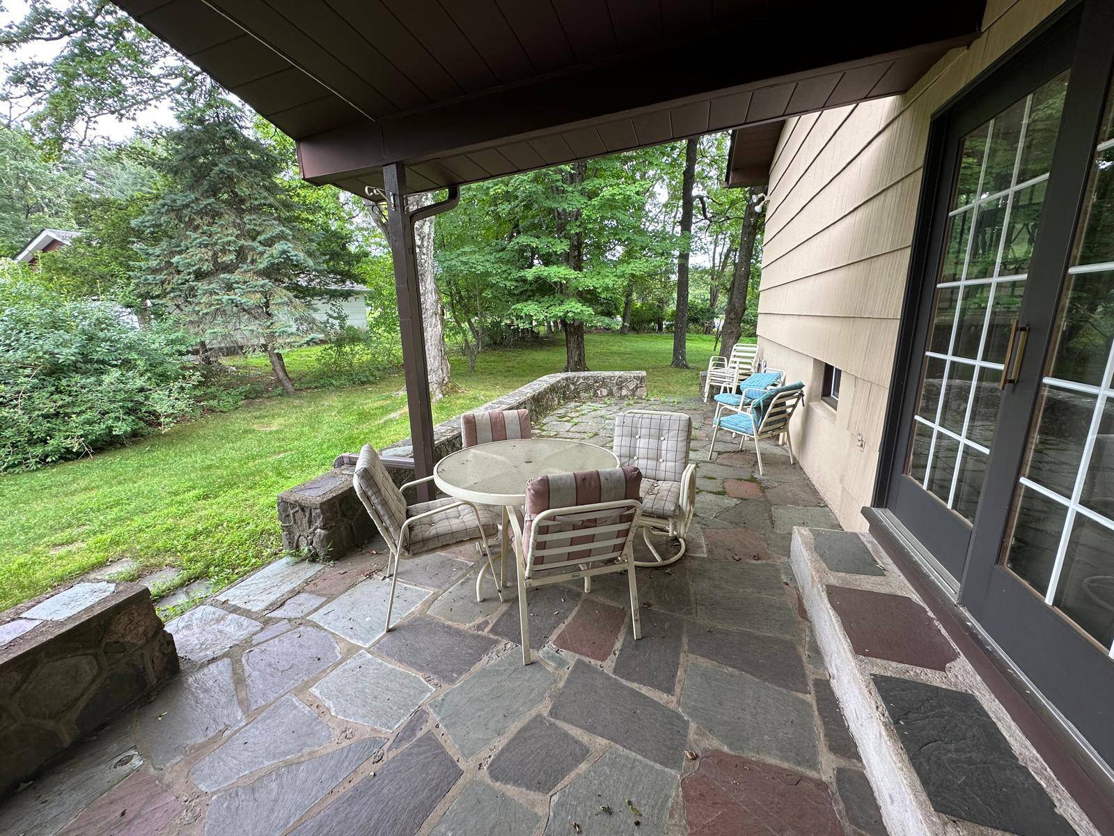 Spring Valley, NY 10977,13 Barrie DR