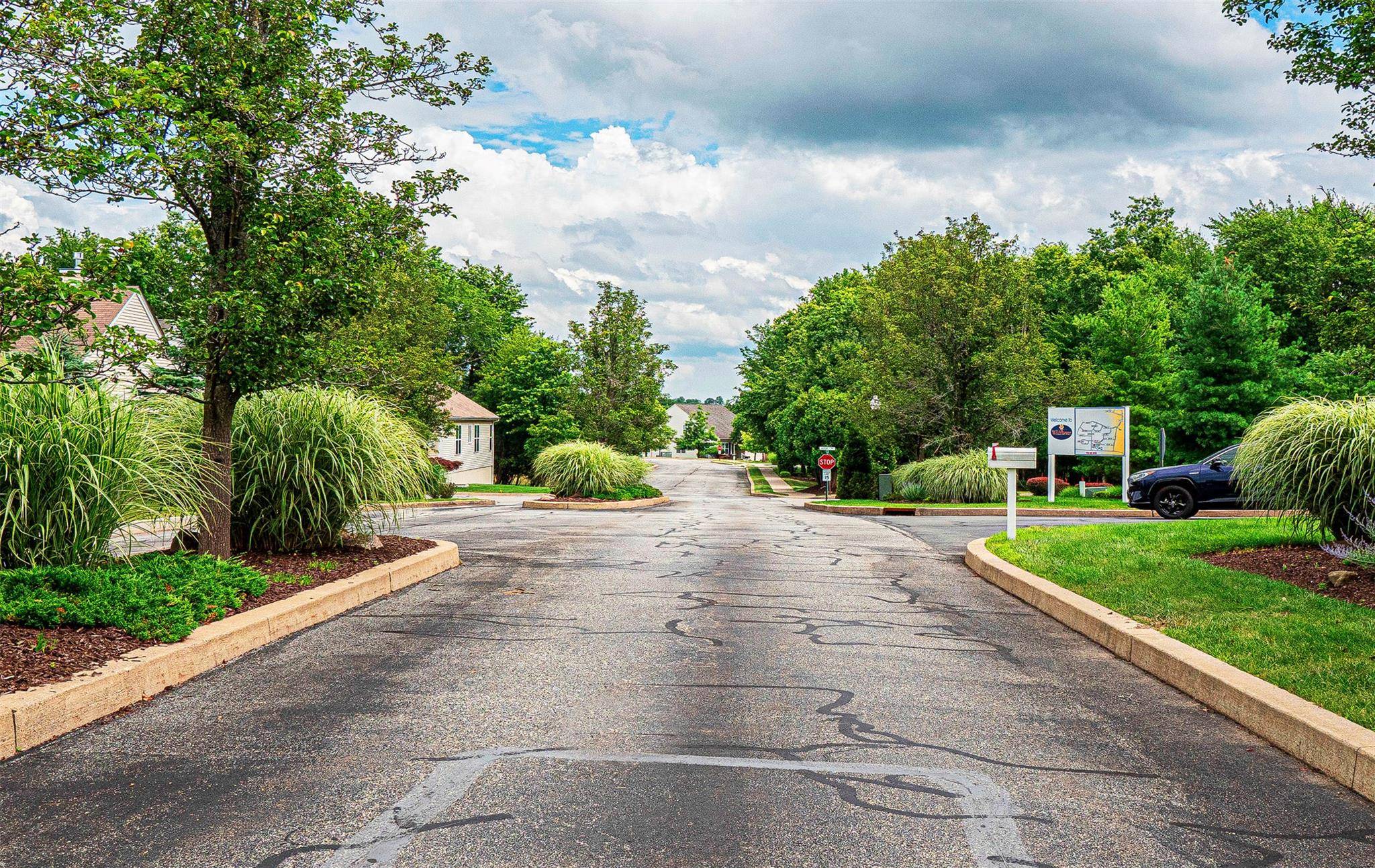 Middletown, NY 10940,8 Jasmine DR
