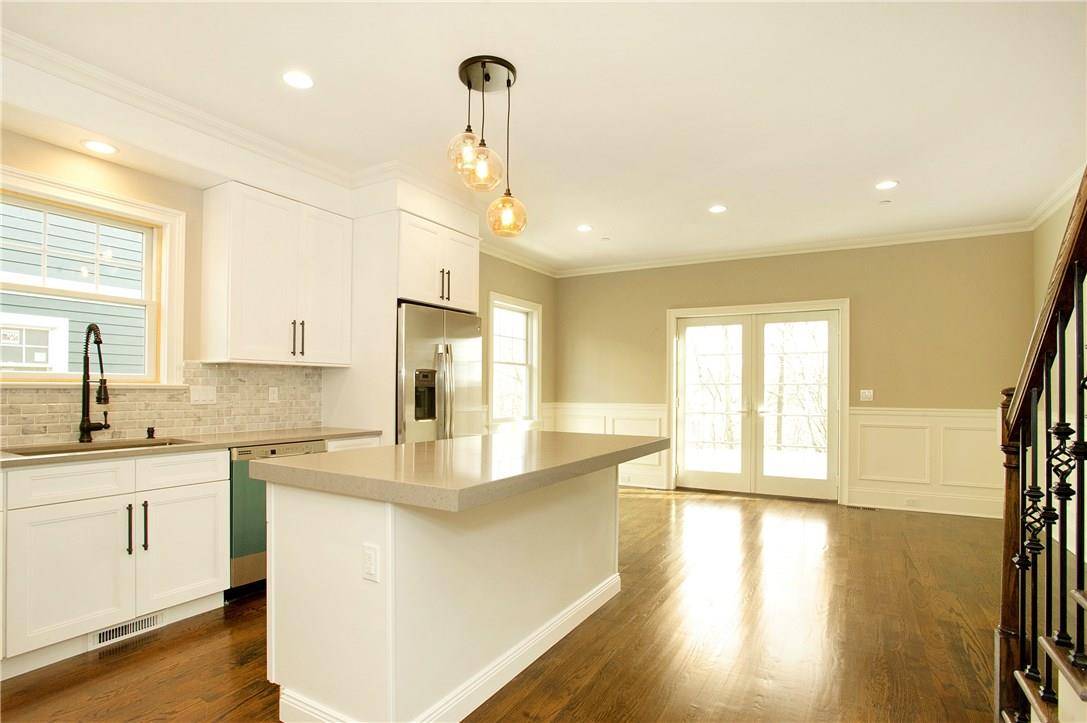 West Harrison, NY 10604,150 Woodside AVE #B Left Side