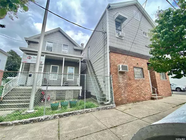 College Point, NY 11356,120-17/19 18th AVE