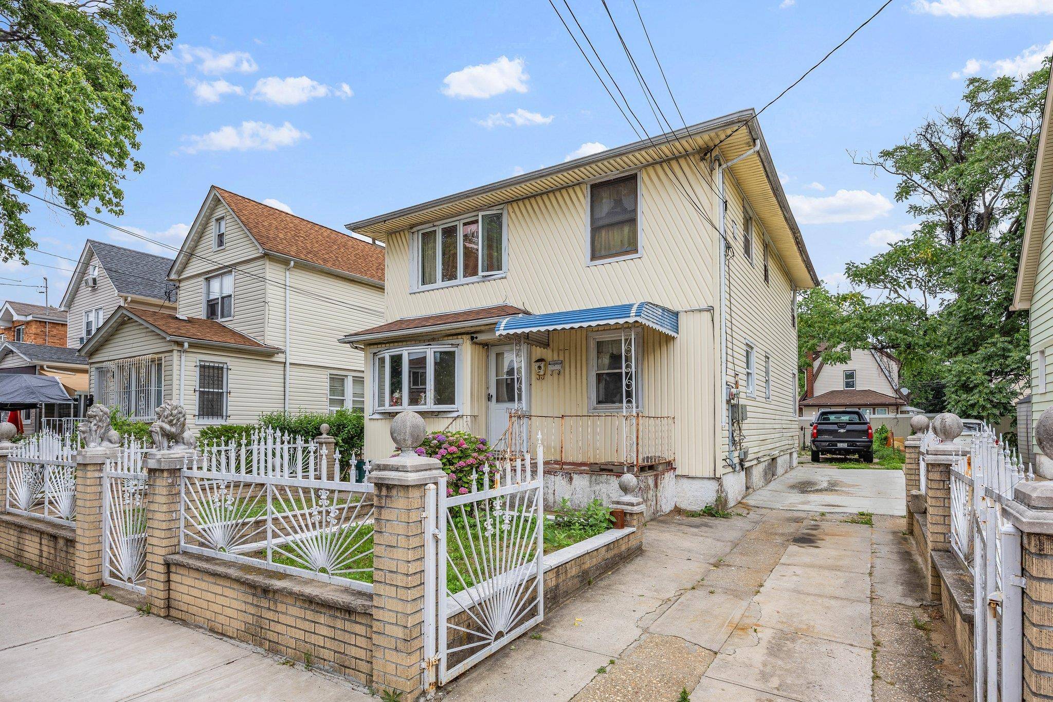 Jamaica, NY 11434,117-27 164th ST