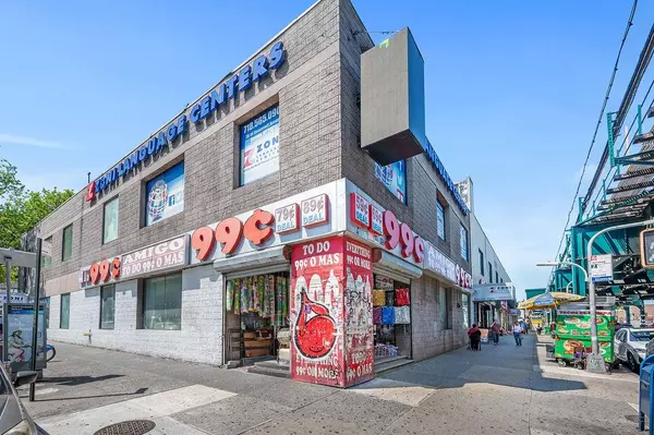 Jackson Heights, NY 11372,7814 Roosevelt AVE #A