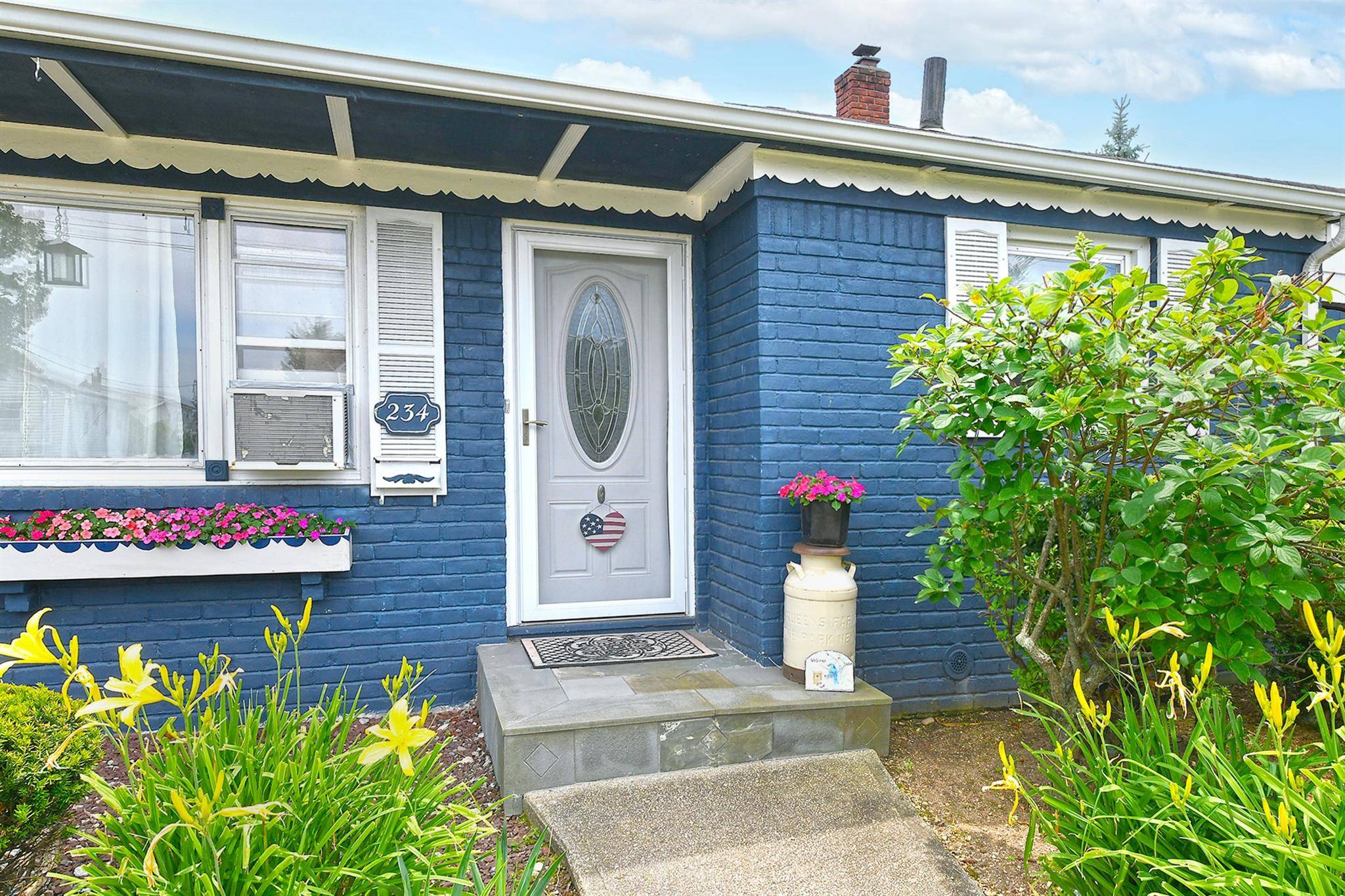 Farmingdale, NY 11735,234 Willard AVE