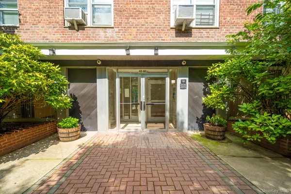 Forest Hills, NY 11375,62-59 108th ST #4N