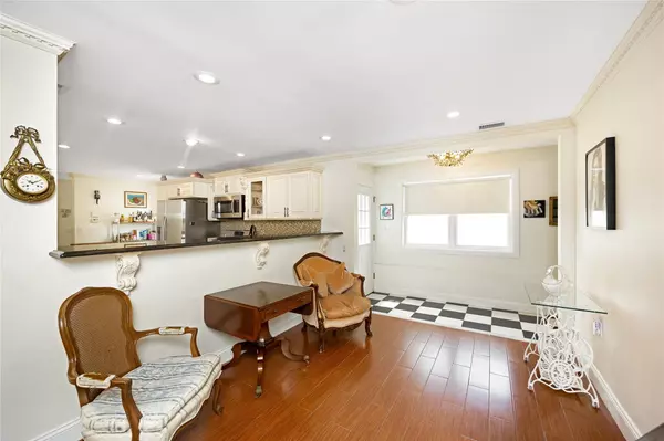 Atlantic Beach, NY 11509,1579 Park ST