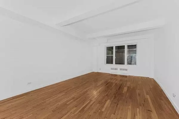 Bronx, NY 10463,2750 Johnson AVE #3H