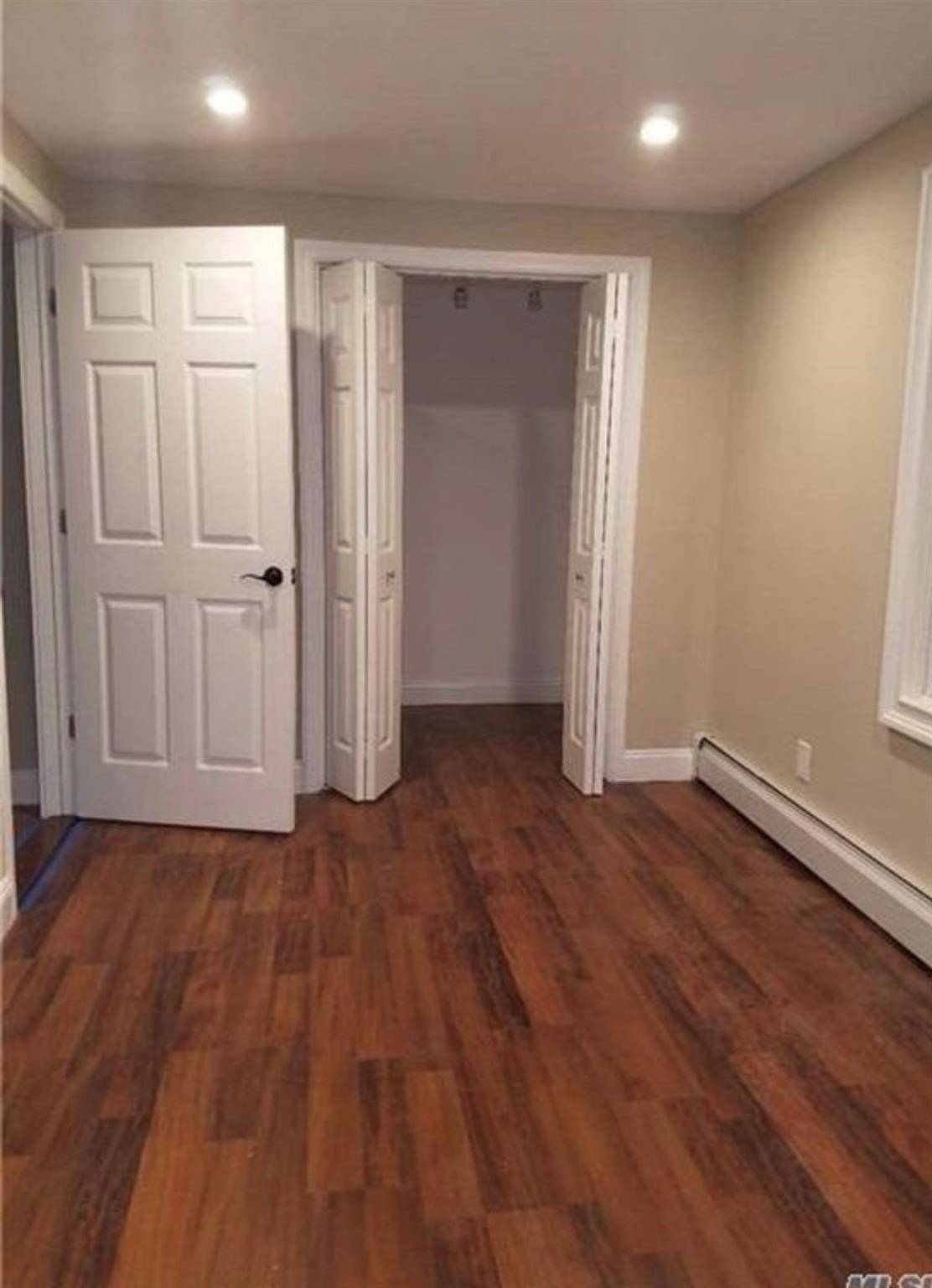 Smithtown, NY 11787,26 Lindner