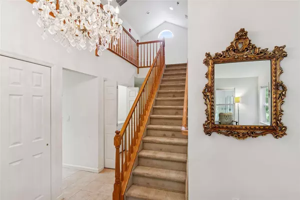 Manorville, NY 11949,65 Lakeview DR