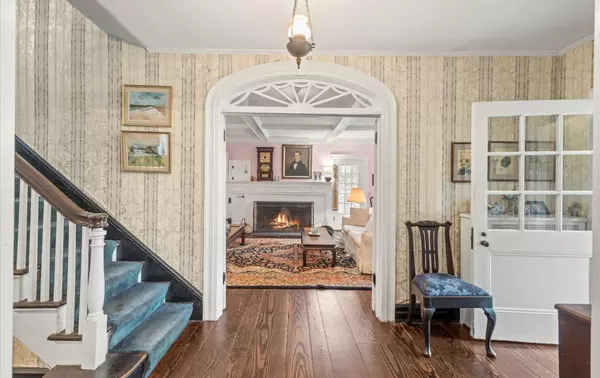 Douglaston, NY 11363,101 Forest RD