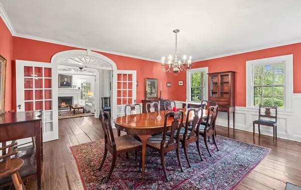 Douglaston, NY 11363,101 Forest RD