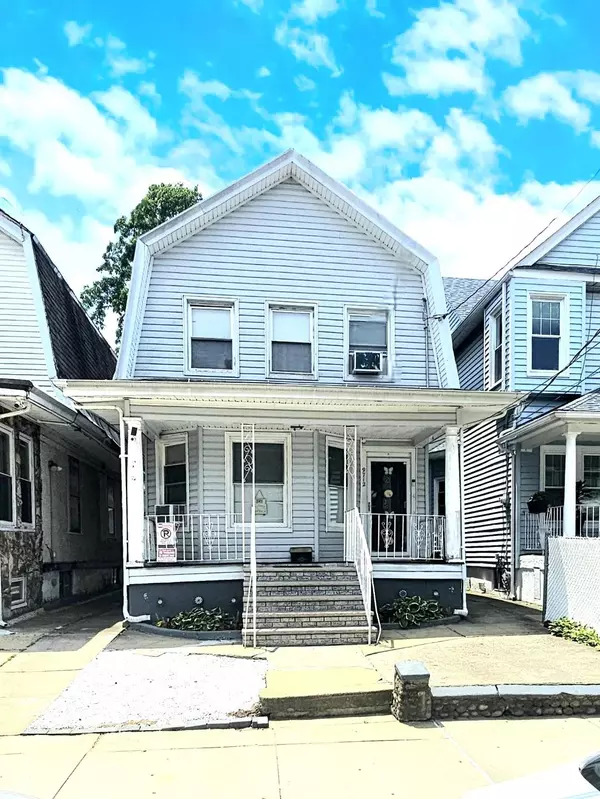 Richmond Hill, NY 11419,97-12 110 ST