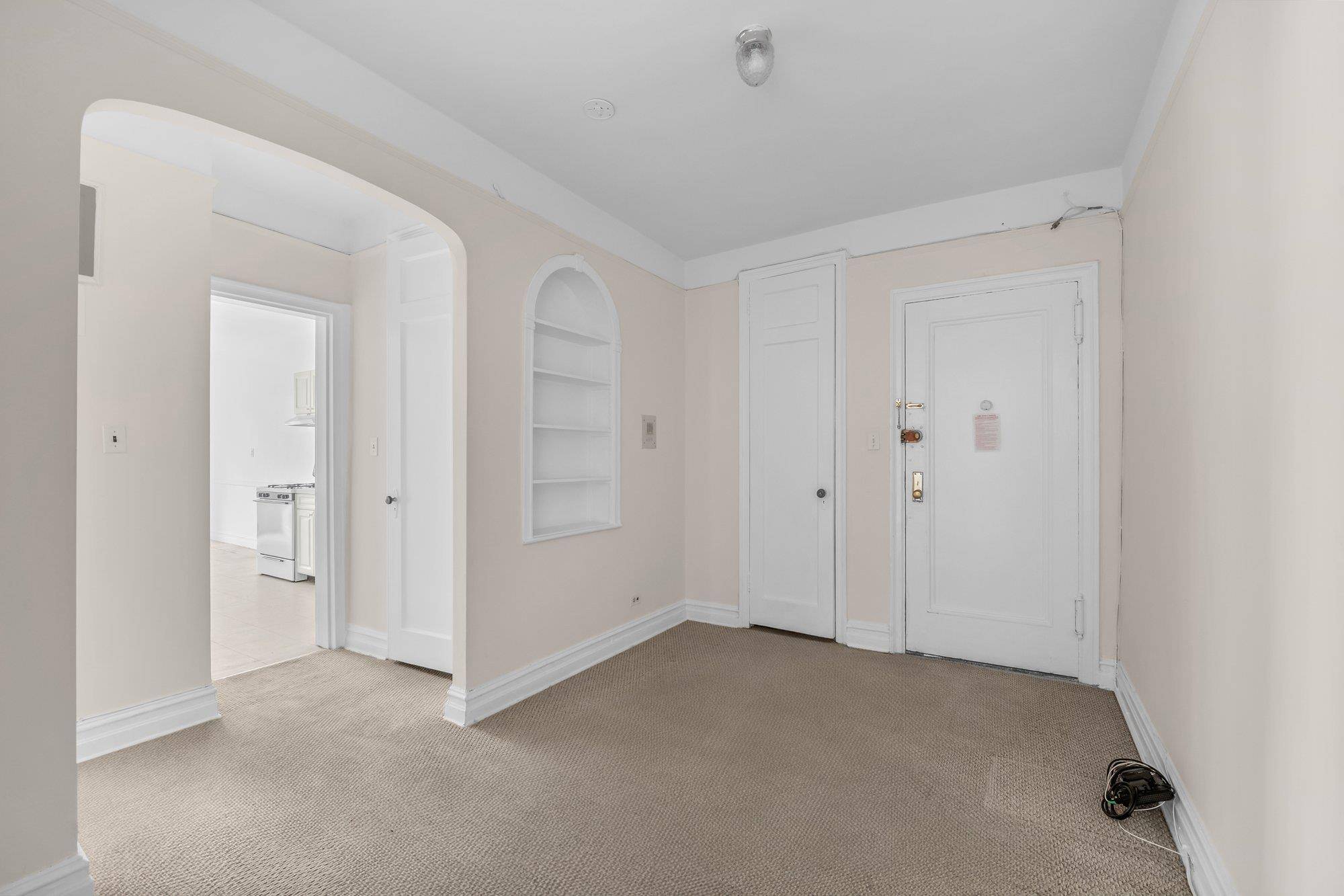 Forest Hills, NY 11375,111-15 75th AVE #4K