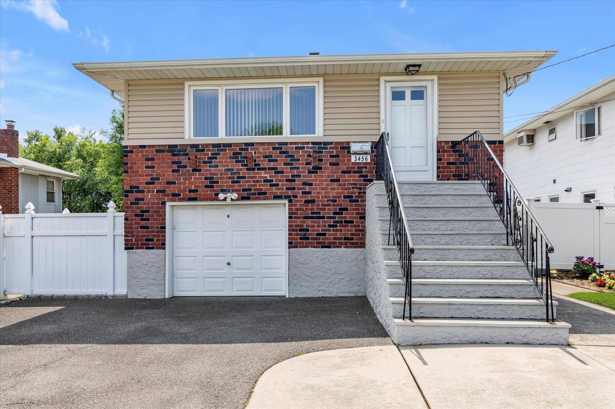 3456 5th ST, Oceanside, NY 11572