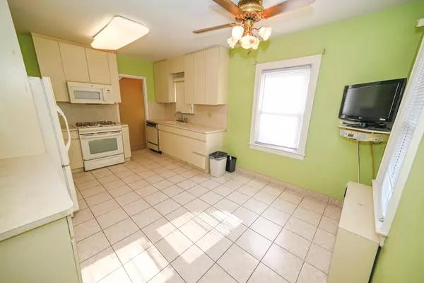 Franklin Square, NY 11010,1055 Rosegold ST