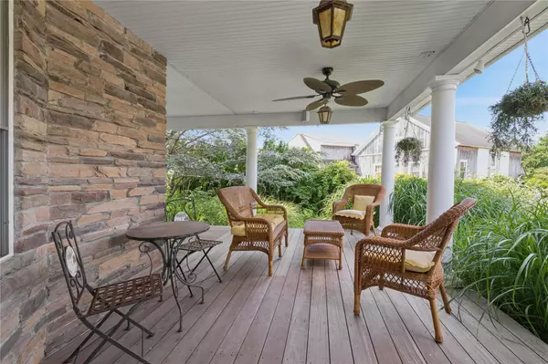 Bayport, NY 11705,40 Spray CT