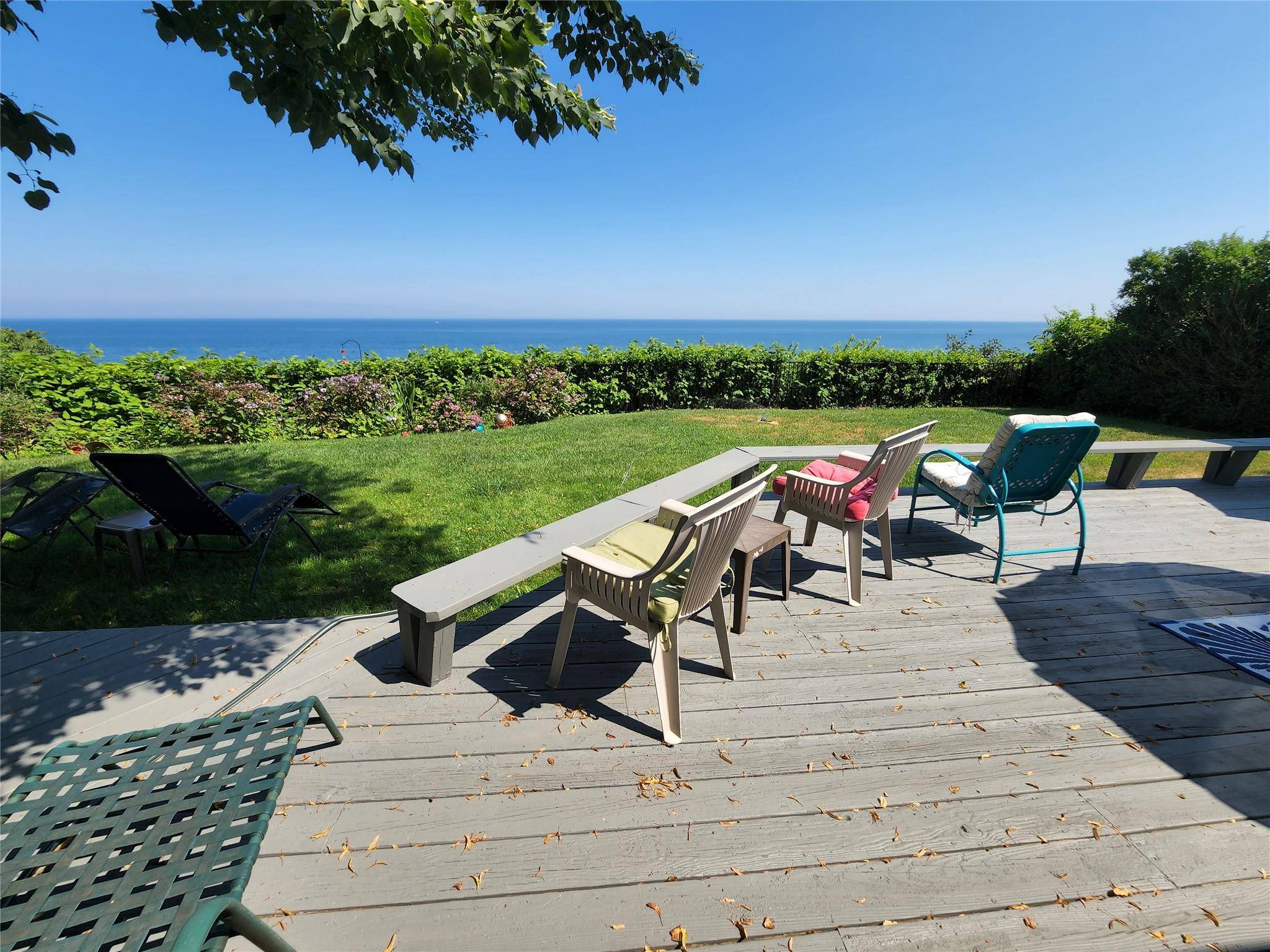 Sound Beach, NY 11789,7 Riverhead RD